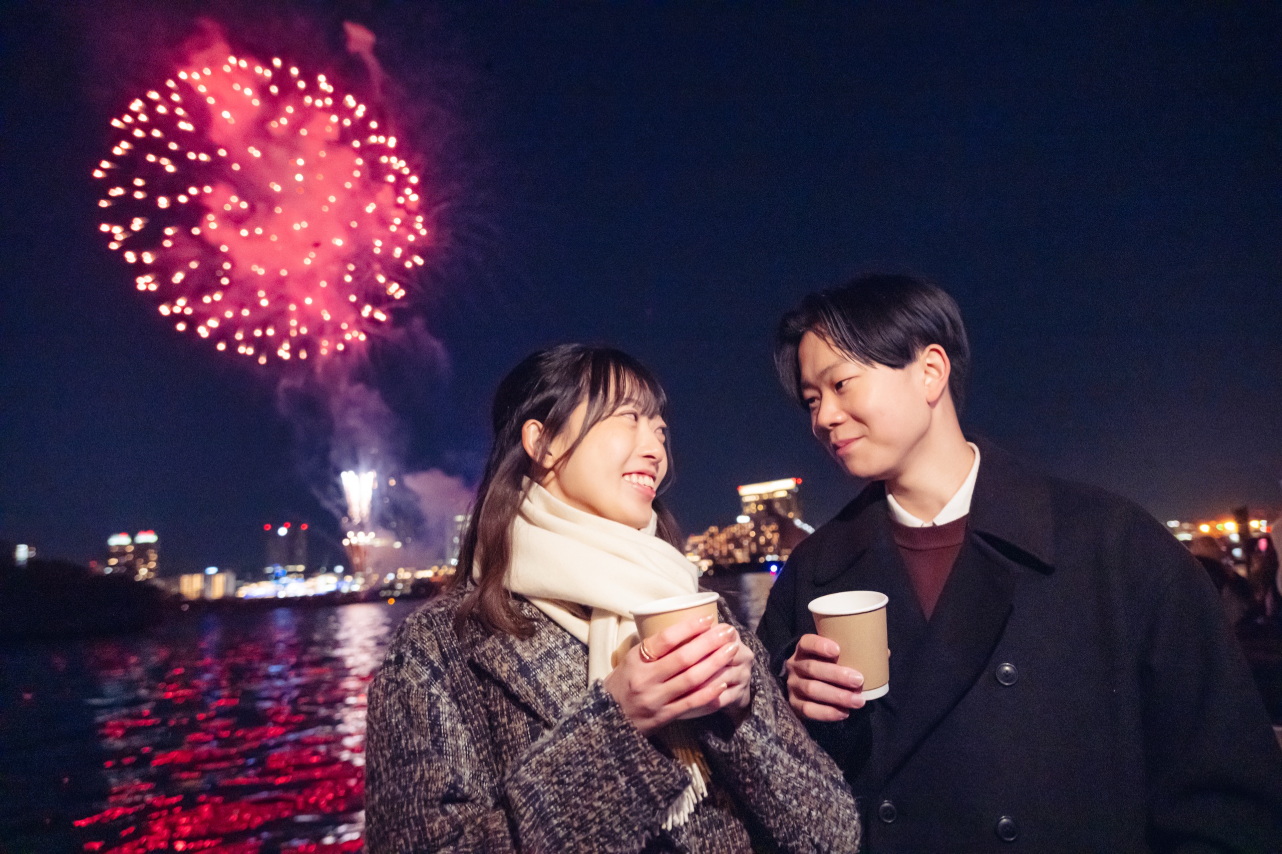クルーズ船に乗って、夜の東京湾へ
